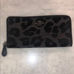 Coach cheetah wallet. Never used!!